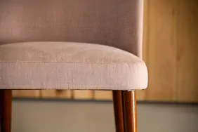 Cocktail-Stuhl Sitzfläche und Füße